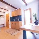 مزرعة للإقامة Tourist Farm Zelinc سيركنو