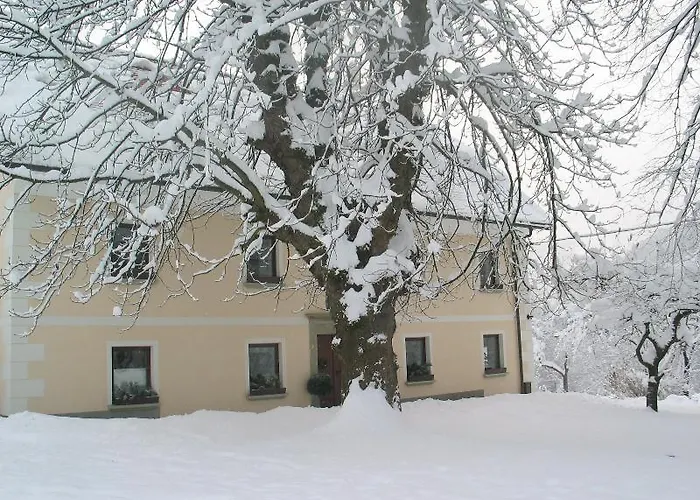 Tourist Farm Zelinc سيركنو